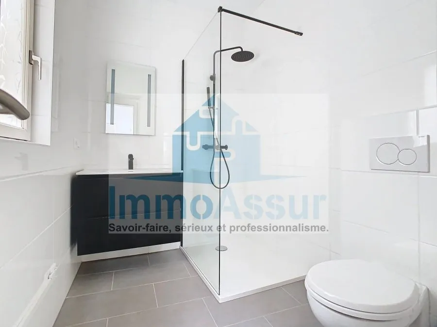 Salles de bain - Triplex en Colocation avec Balcon au Centre d'Esch-sur-Alzette