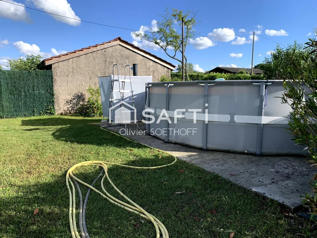 Piscine - Maison avec Piscine et Jardin à Barbaste