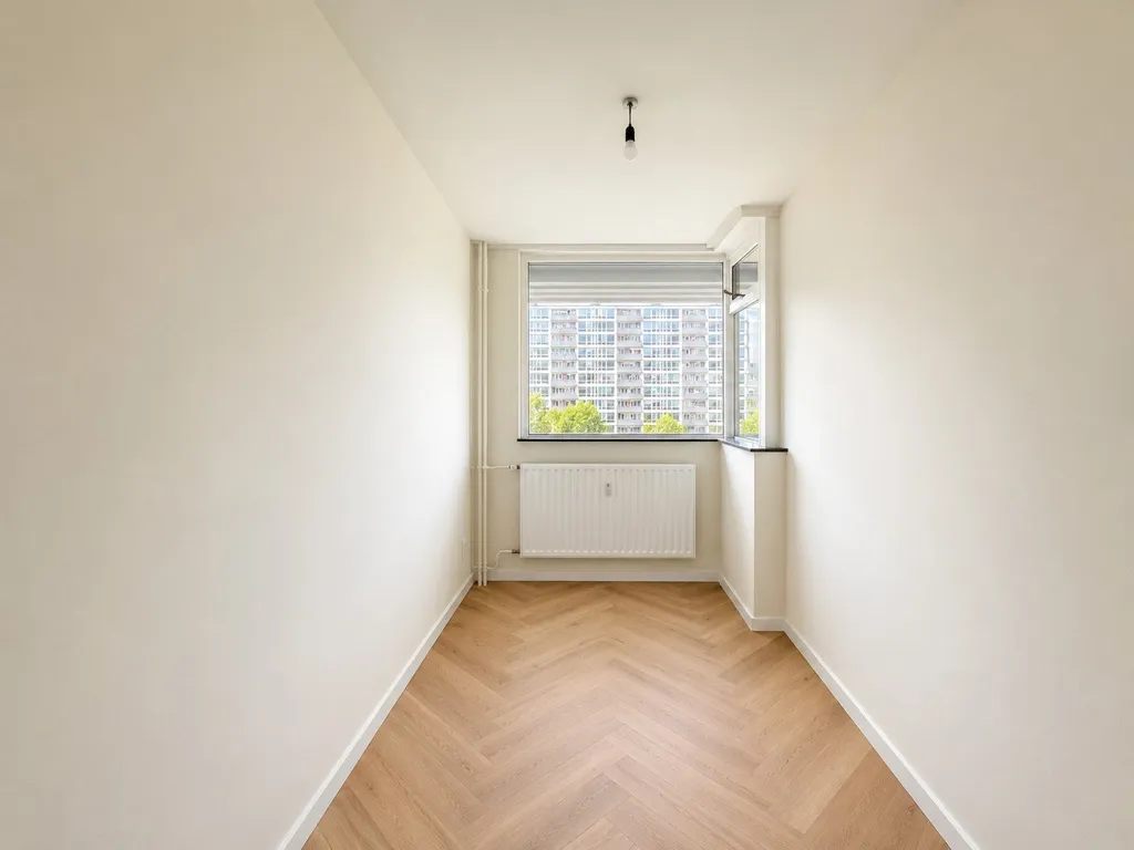 4-toaline korter asukohas Rotterdam