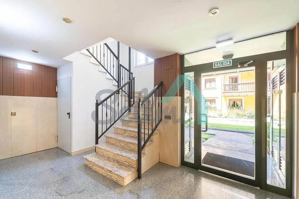 Esik - T2 Apartment with Terrace in Cangas de Onís