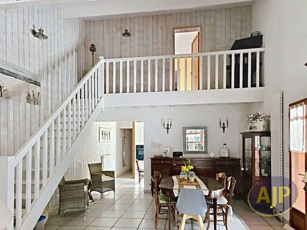 Salle à manger - Maison avec Appartement à Andernos Les Bains