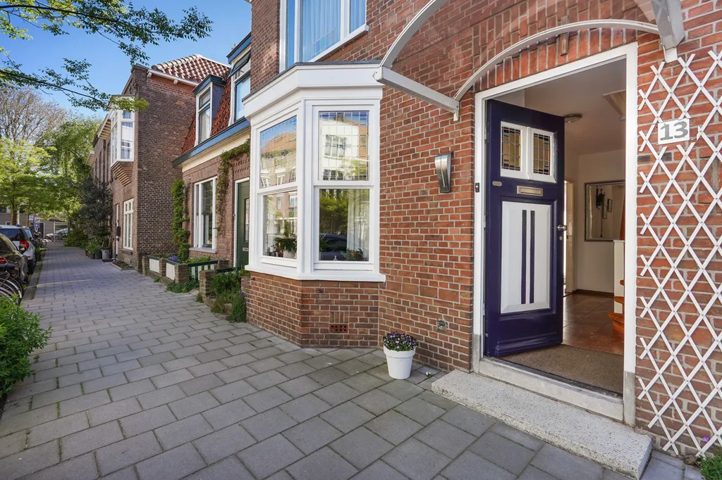 Extérieur - 1920s Semi-detached House with Garden in Delft