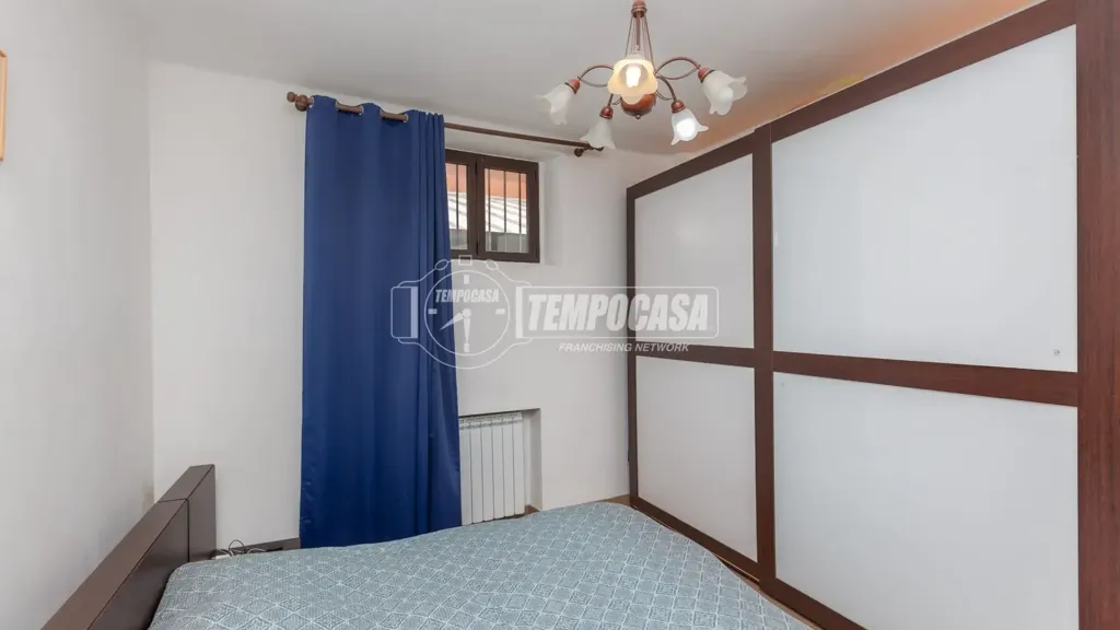 Chambres - Four-Bedroom Apartment with Central Heating in Moncalieri