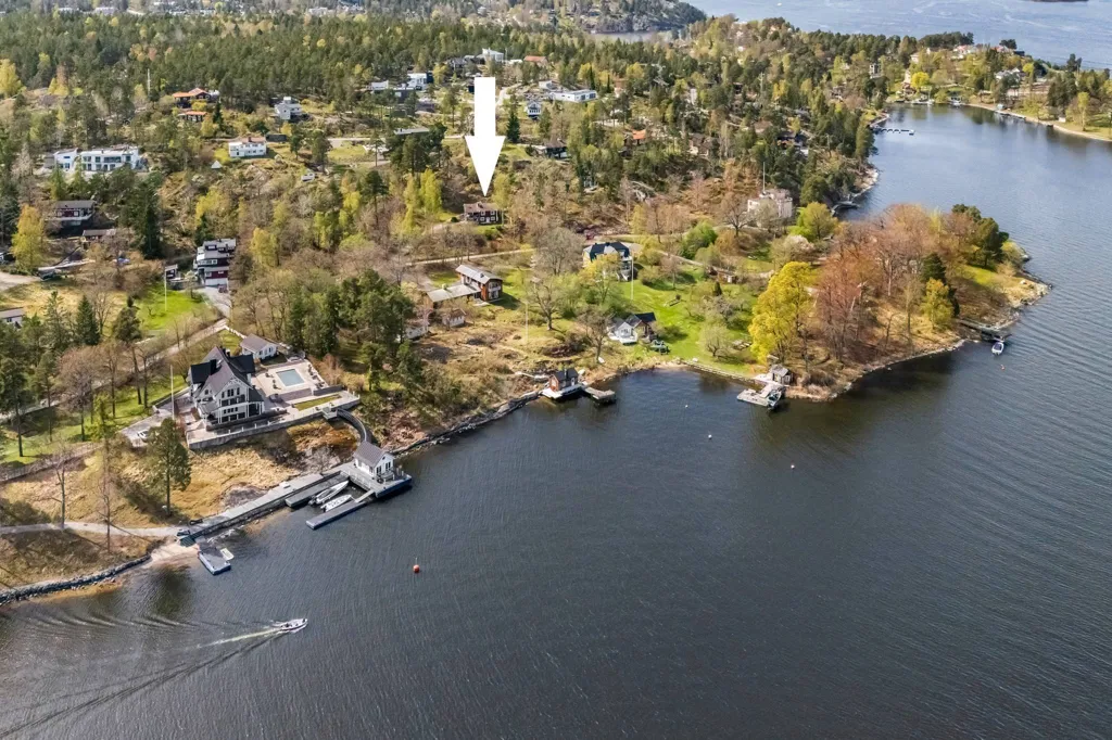 5-toaline maja asukohas Nacka kommun