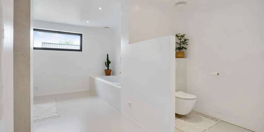Vannitoad - Renovated Modern House with Terrace in Lommel