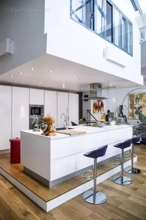 Cuisine - Commerce avec Atelier et Loft à Montreuil