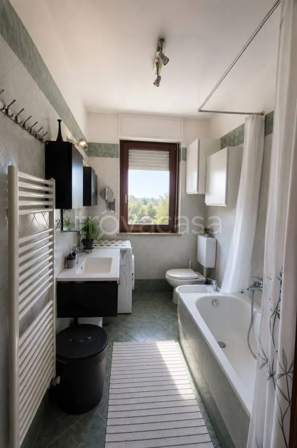 Vannitoad - Bright Apartment with Balcony in Nichelino