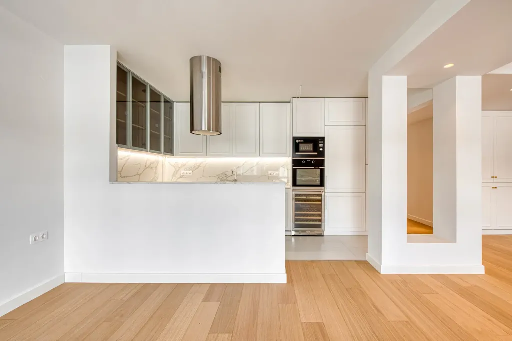 Kitchen - 3-bedroom apartment in Thessaloniki