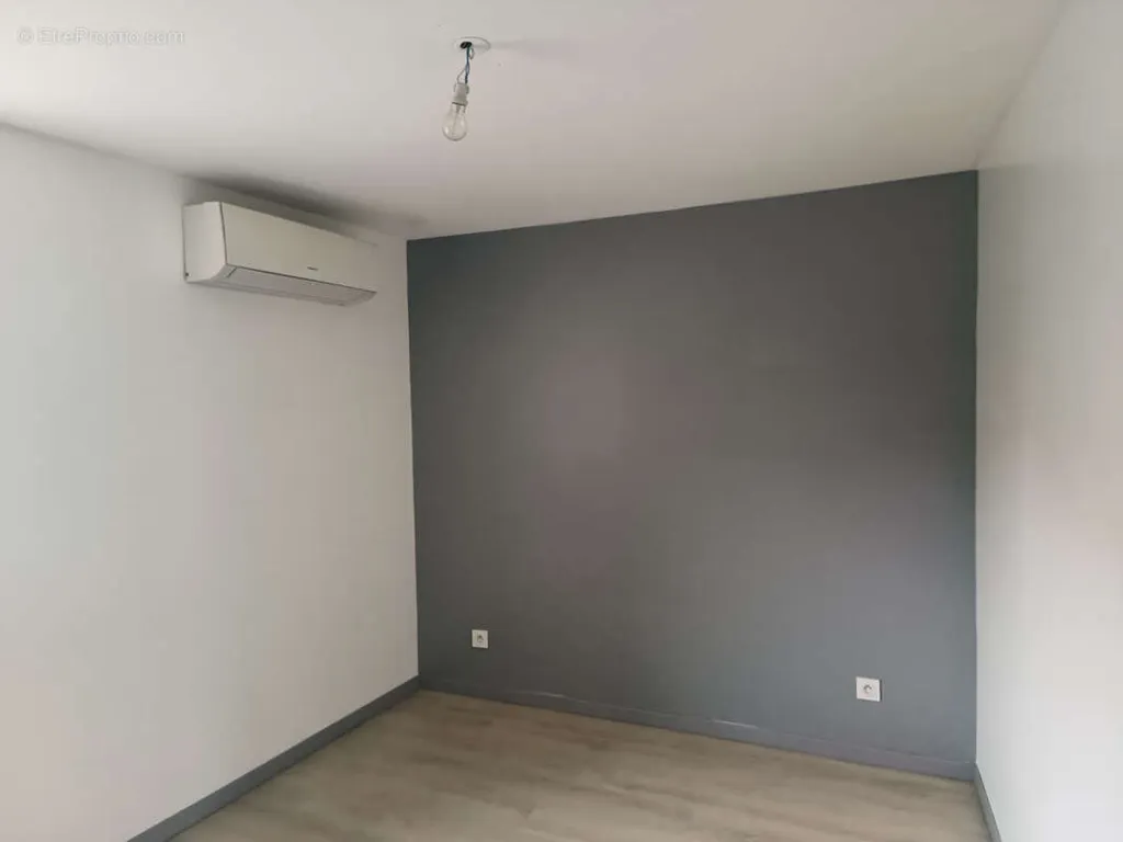 Toad - Renovated Flat with Amenity Space in Jarcieu