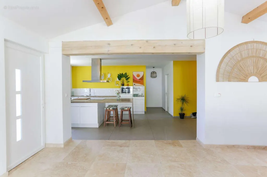 Köök - Luxury Villa with Pool in Mimet