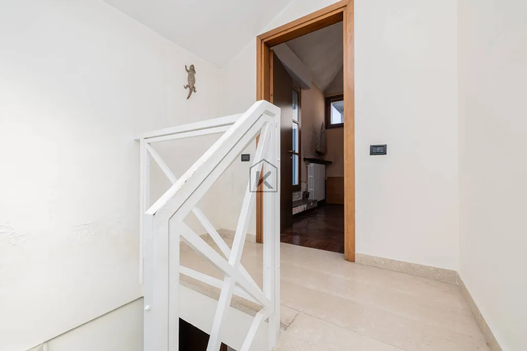 Rooms - Luxury Villa with Private Garden in Milan