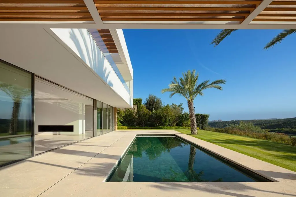 Piscina - Luxury Villa with Pool near Estepona Golf Course