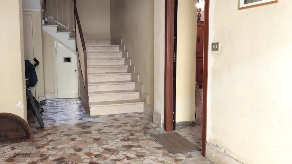 Esik - Bilocale with Private Garden in Rome