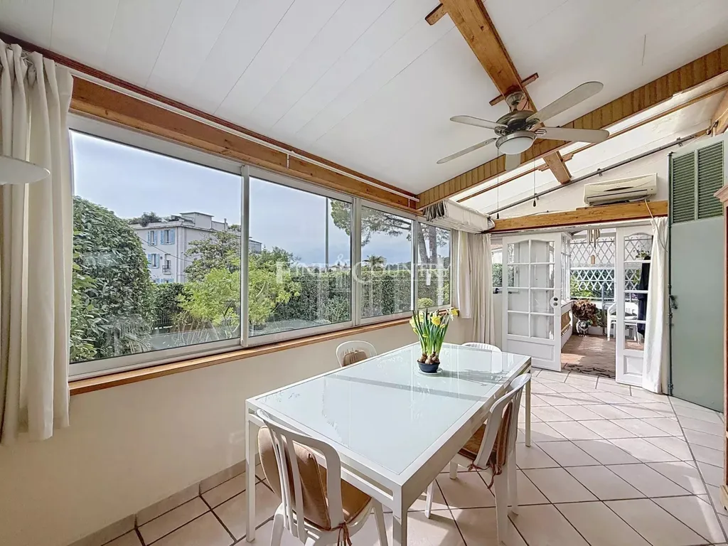 Terrass - 1930s Townhouse with Garden in Cannes