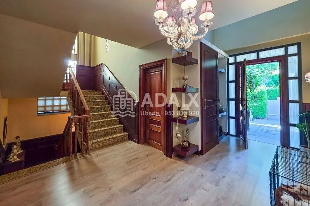 Hallway - Chalet with Pool in Baeza, Jaén