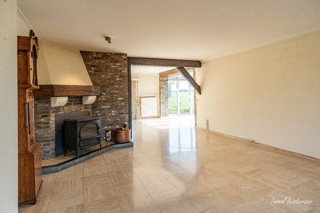 Séjour - Maison avec Écuries et Piste Extérieure à Bree