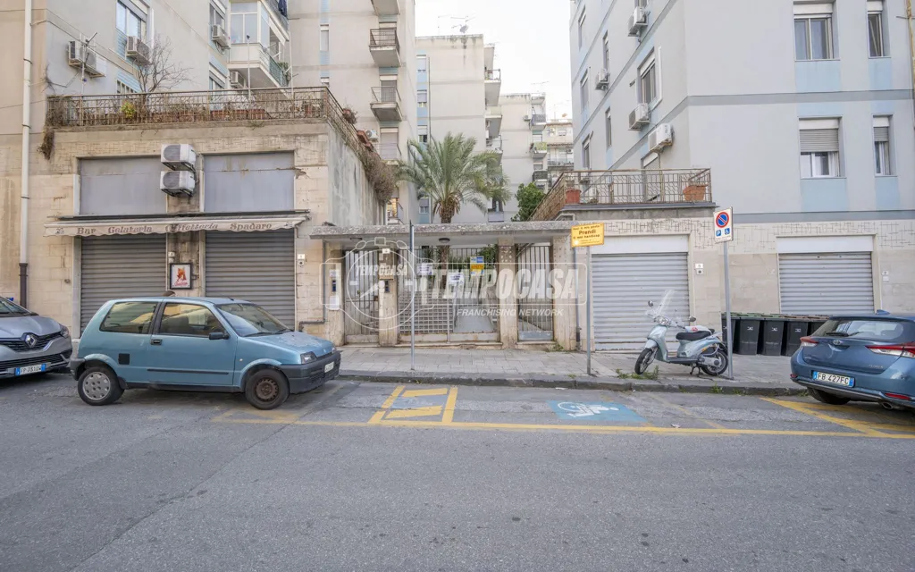 Välivaade - Trilocale with Garage in Messina