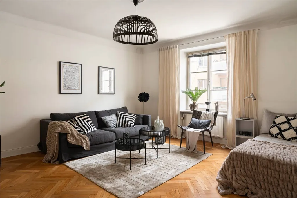 Living Room - 1930s Charm Flat in Haga Norra, Solna