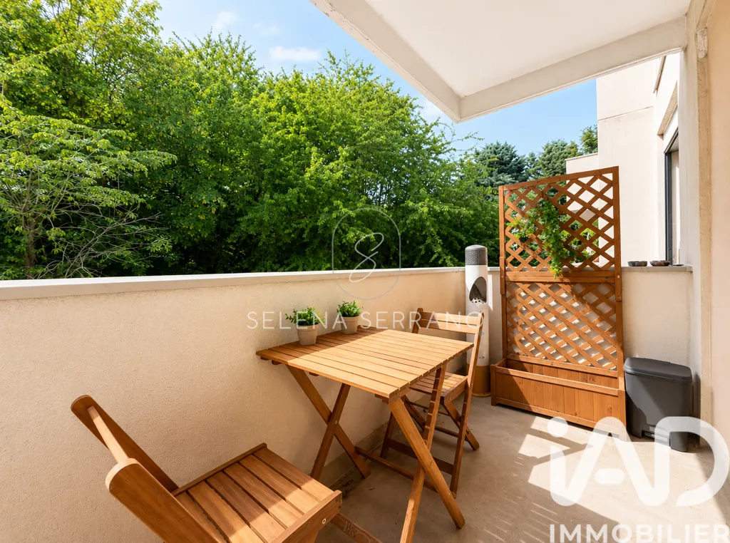 Balcony - T2 Flat with Balcony in Cormeilles-en-Parisis