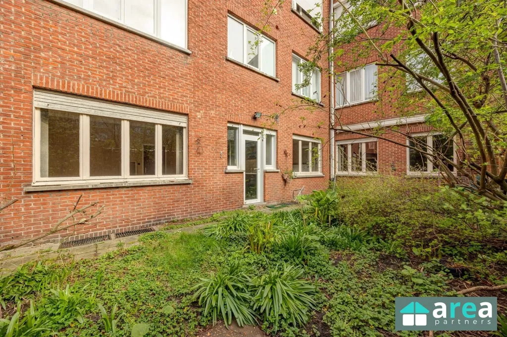 Aed - Ground Floor Apartment with Water View in Antwerp