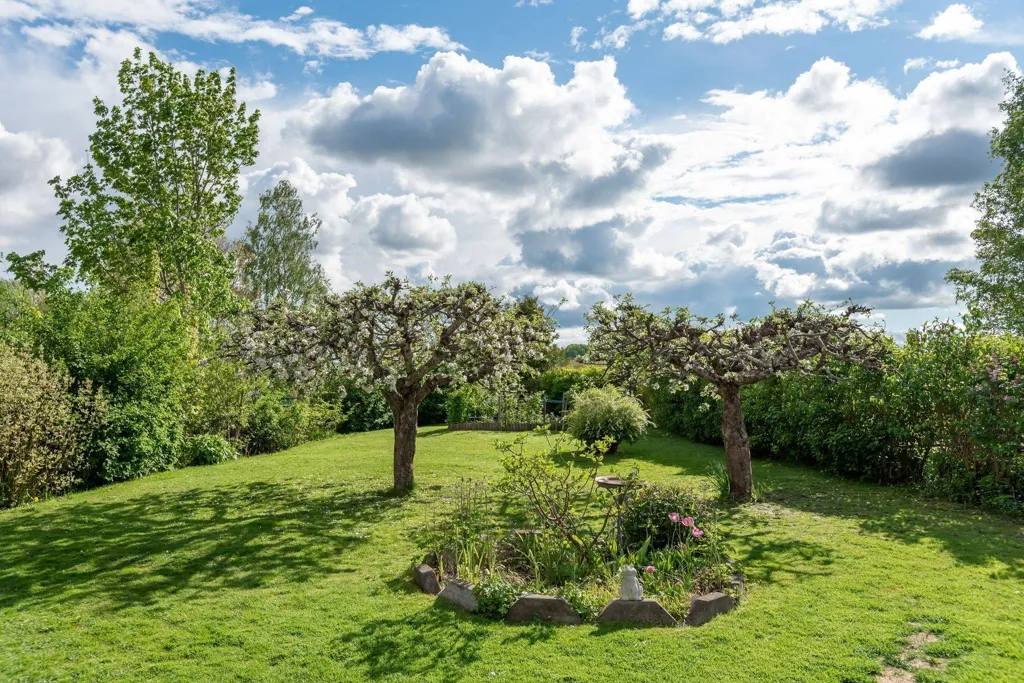 2-toaline maja asukohas Kumla kommun
