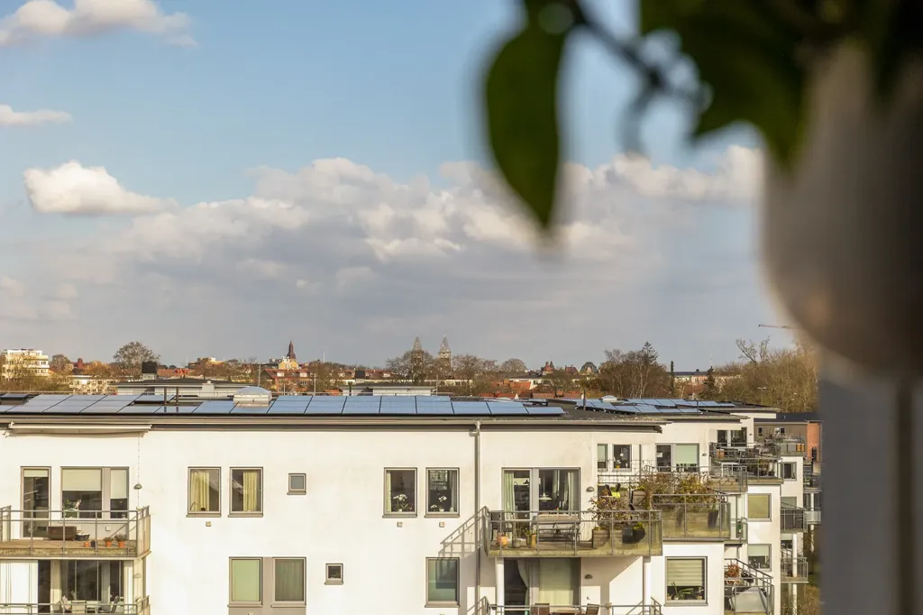 Rõdu - Corner Flat with Panoramic View in Lund