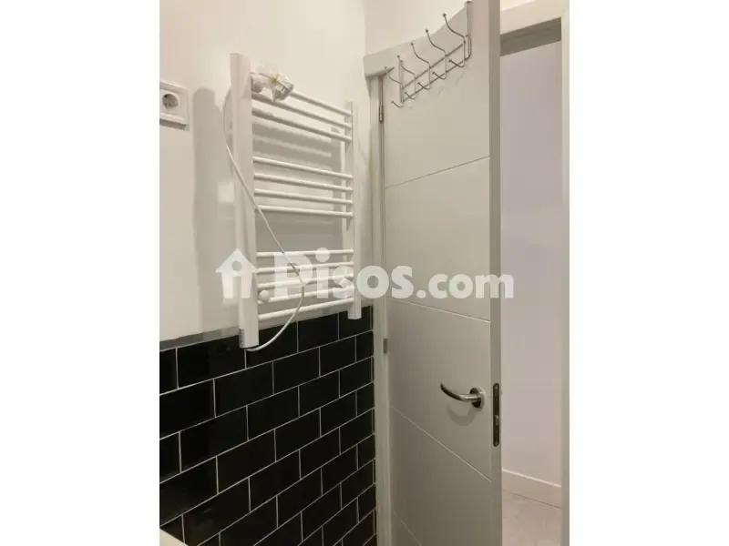 Salles de bain - Refurbished Flat with Lift in Vallehermoso, Madrid