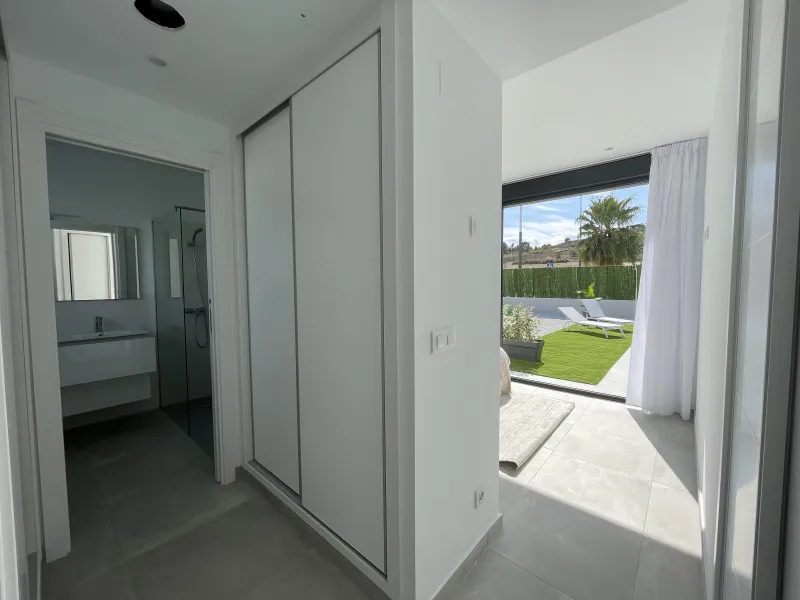 hallway_entrance