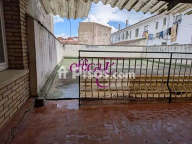 Terrasse - Centrally Located Flat with Terrace in Torrijos
