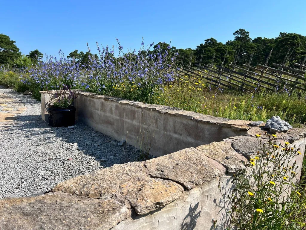 Giardino - Villa with Pool and Sea View in Östergarn