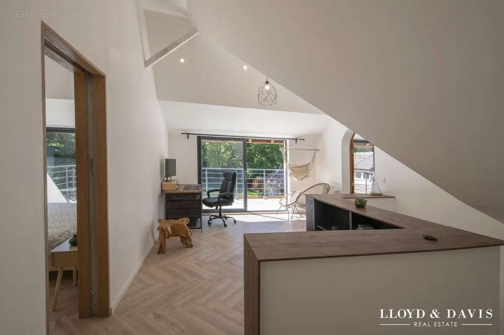 Maison 10 pièces à Lamorlaye