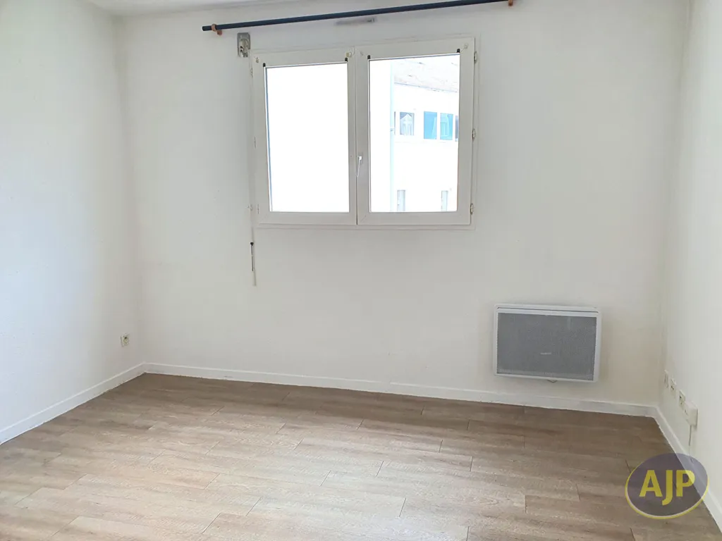 Pièces - Studio Lumineux avec Vue Cour à Nantes