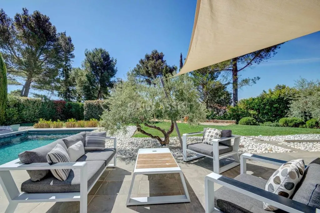 Bassein - Luxury Villa with Pool in Saint-Marc-Jaumegarde