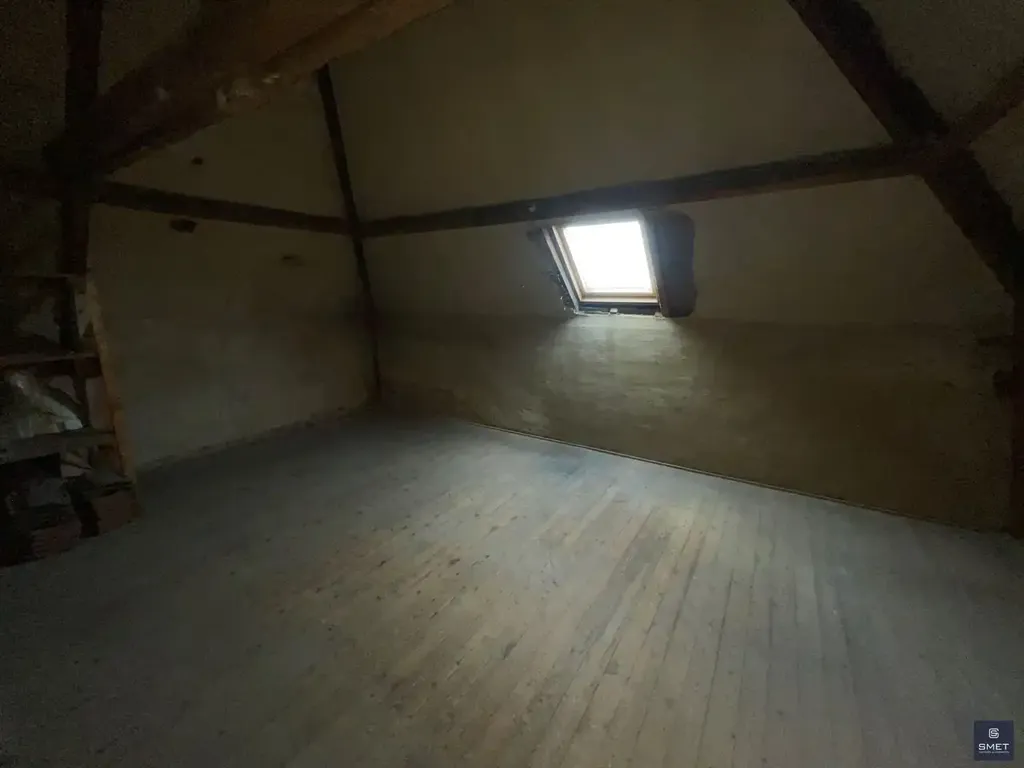 Stanze - Commercial Space with Potential in Top Location