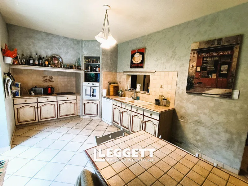 Köök - Characterful Farmhouse with 16 Hectares in Ariège