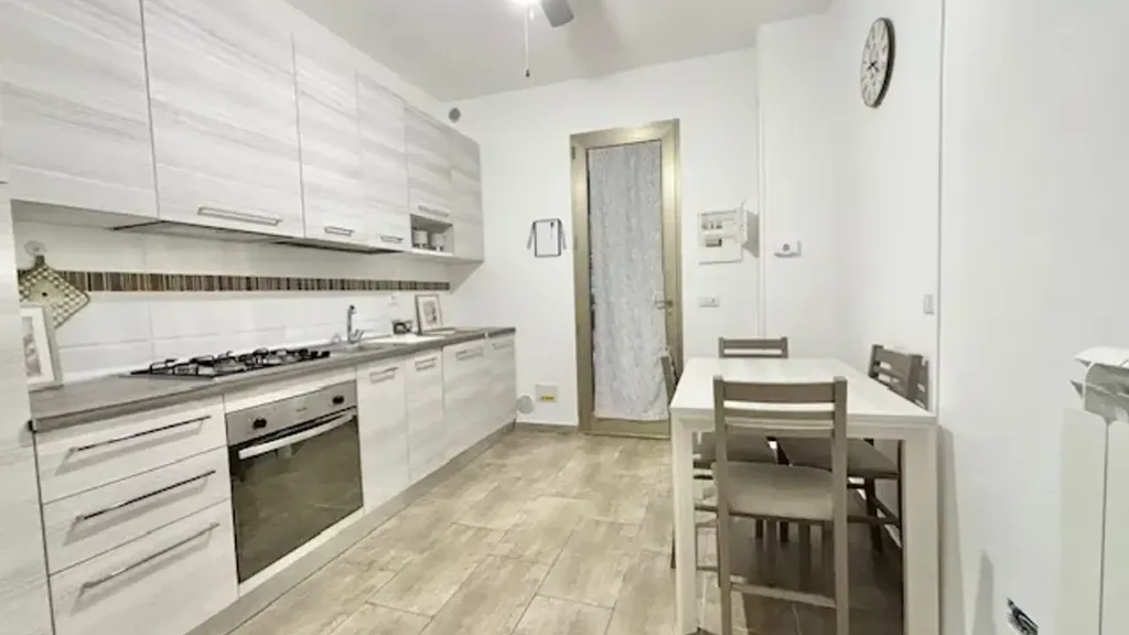 Cuisine - Rustic Bungalow with Private Parking in Calenzano