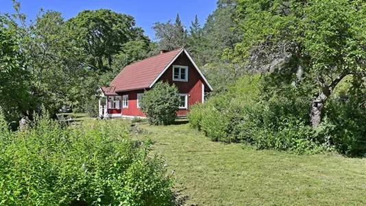 Apartment with Garden and Forest Views in Värmdö
