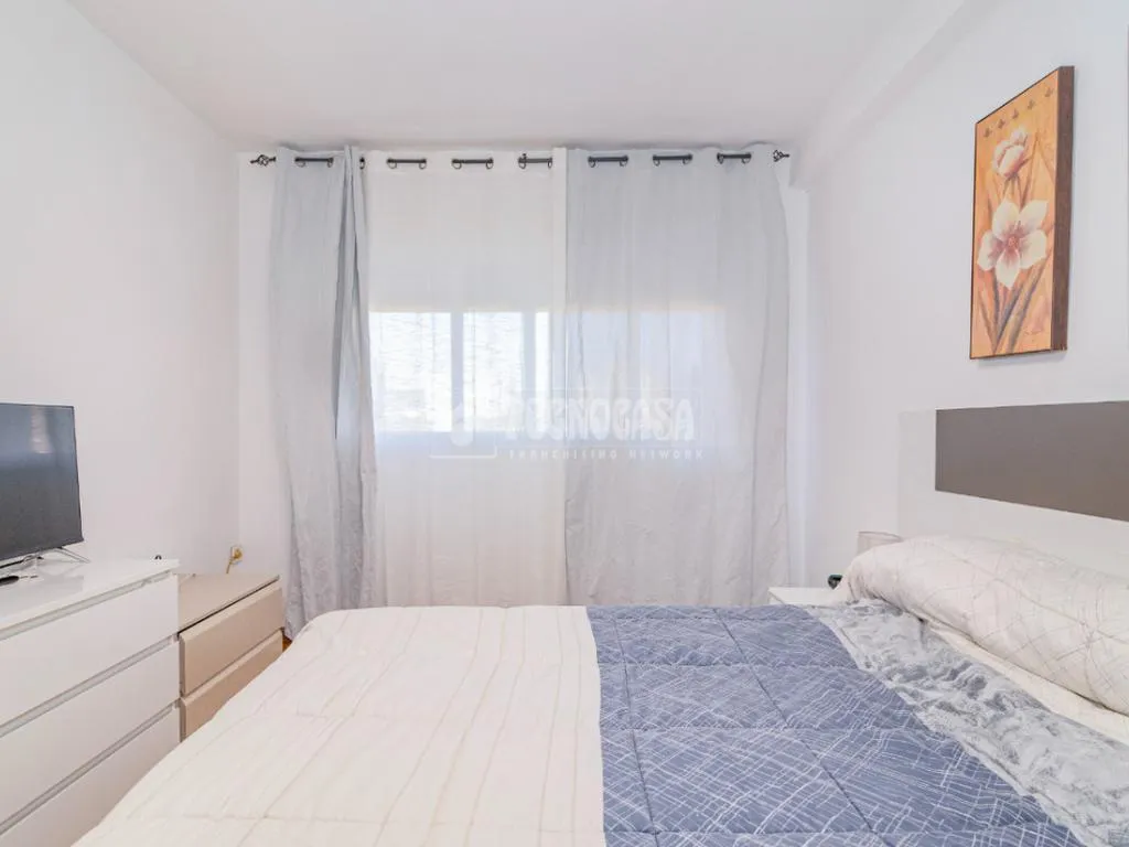 Chambres - Four-Bedroom Flat with Terrace in Cartuja