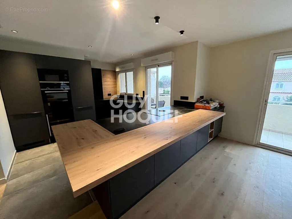 Köök - Luxury T4 Flat with Terrace in Mas Vermeil