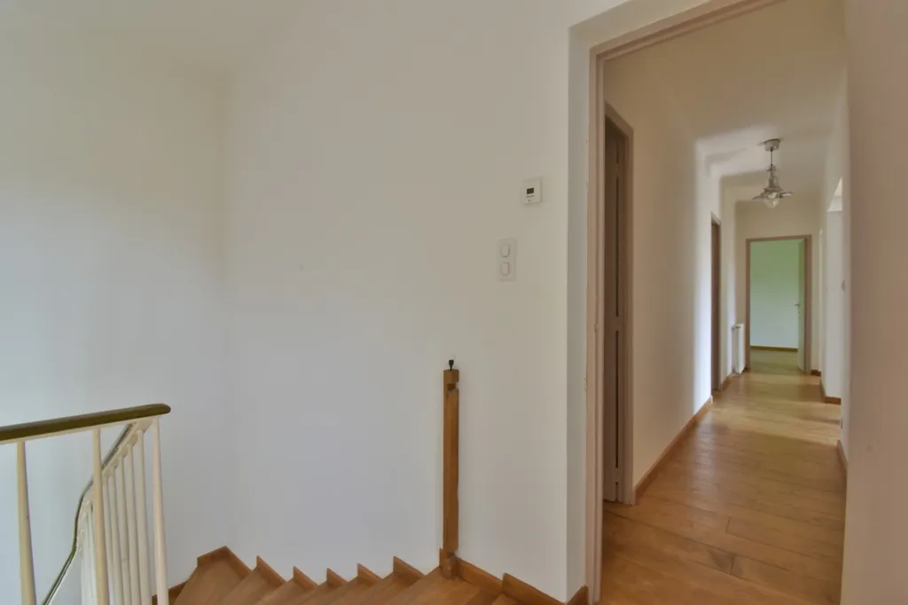 Rooms - Renovated House with Pool in Château Arnaux
