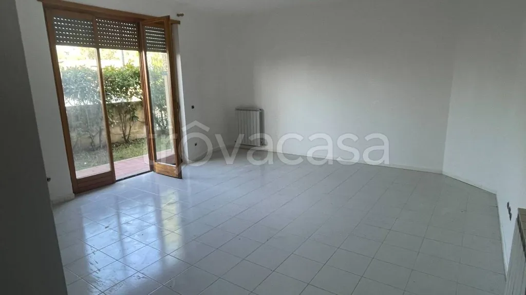 Pièces - Ground Floor Apartment with Private Garden in Perugia