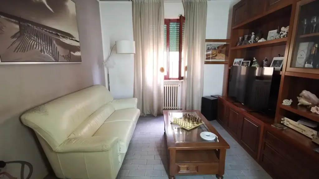 Séjour - Apartment with Balcony in Fucecchio