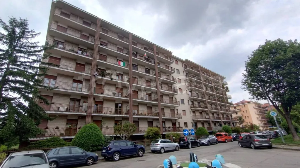 Extérieur - Spacious Apartment with Balcony Views in Torino