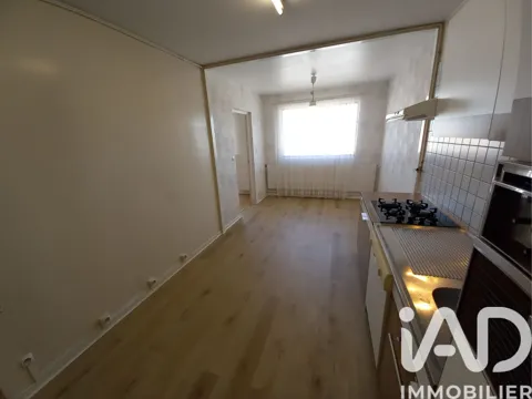 Köök - Spacious 4-Piece Apartment with Panoramic View in Vandoeuvre-lès-Nancy