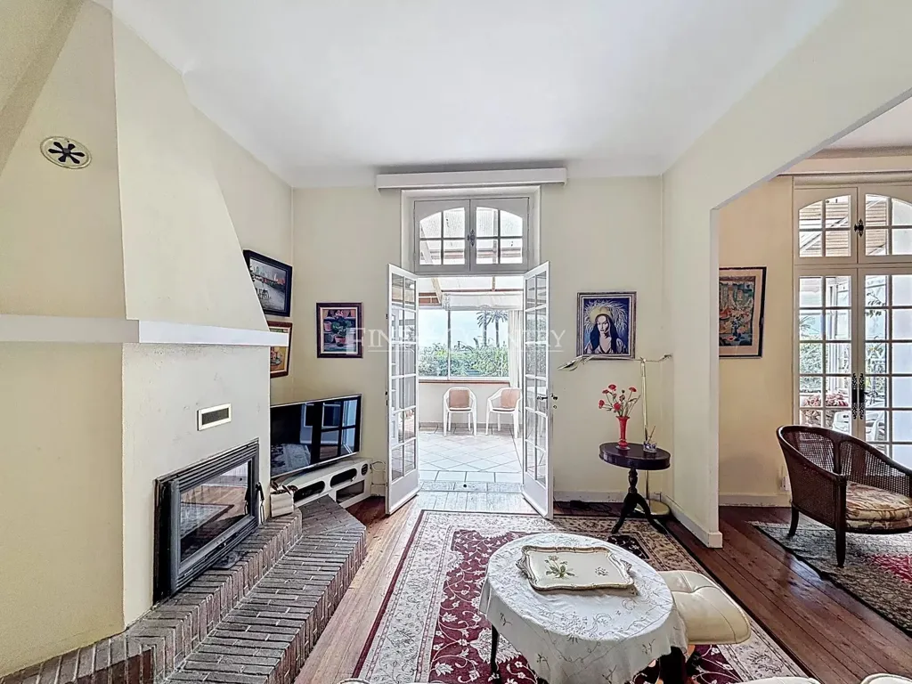 Elutuba - 1930s Townhouse with Garden in Cannes