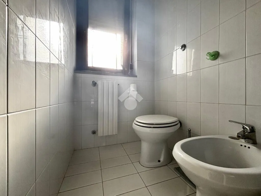 Salles de bain - Top-Floor Apartment with Balcony in Loseto