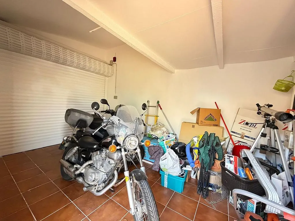 Garaaž - Chalet with Private Marina in Empuriabrava
