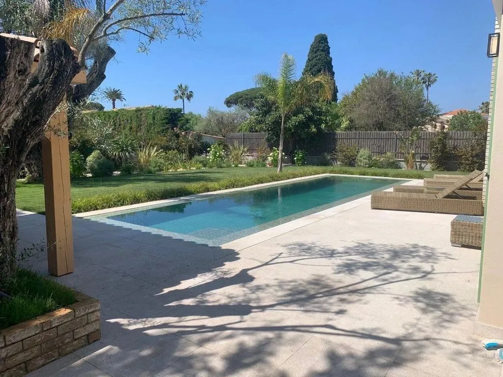 Bassein - Luxury Villa with Pool on Cap d'Antibes