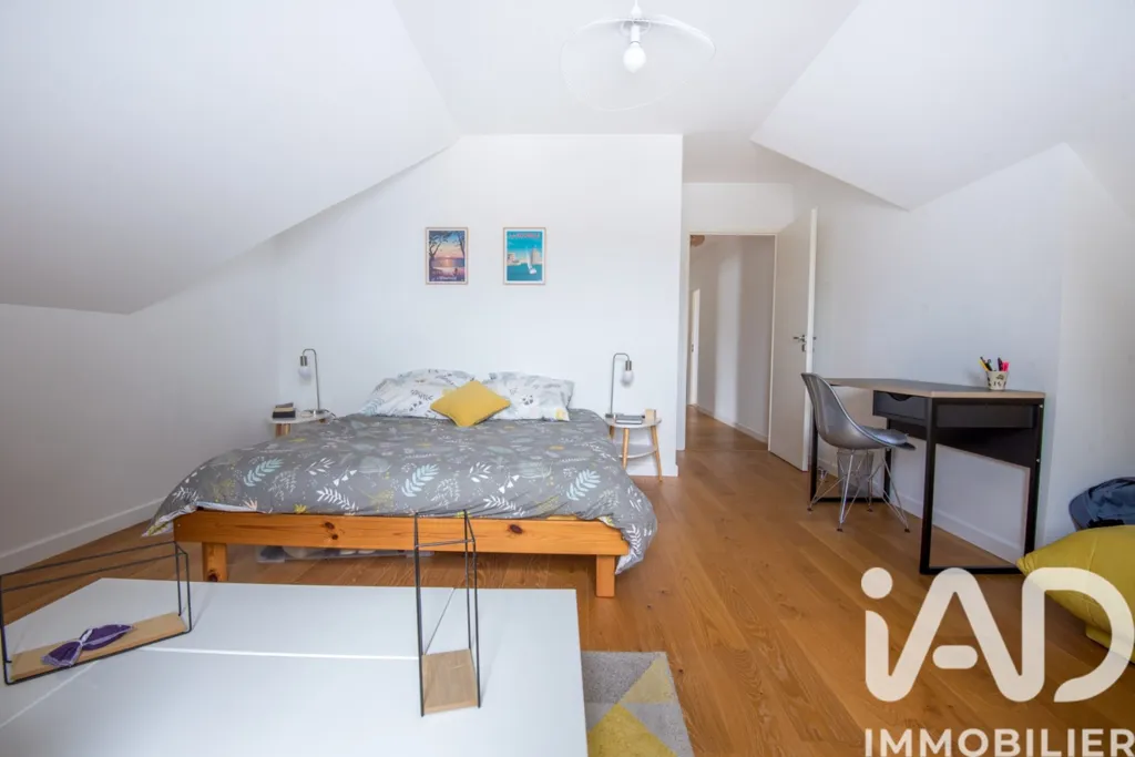 Bedrooms - 6-Piece Apartment with Terraces in Rue des Arènes