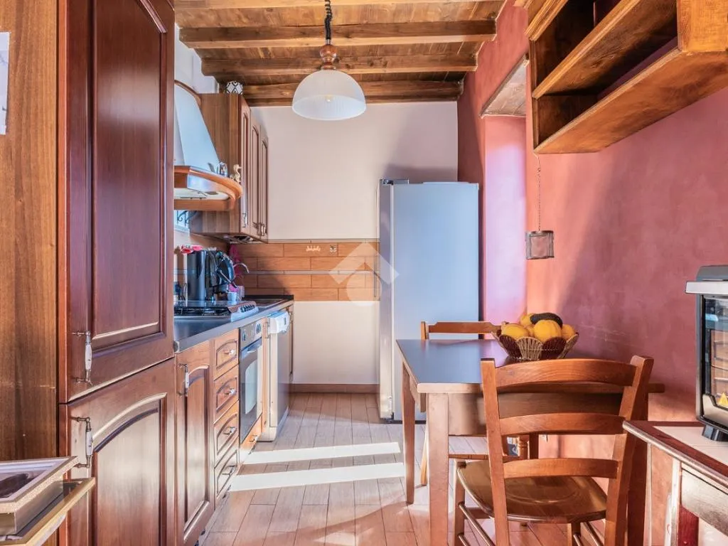 Köök - Rustic Attico with Balcony in Capranica